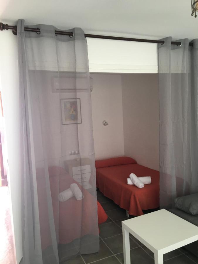 Bermudas-Turis Apartamentos Бенідорм Екстер'єр фото